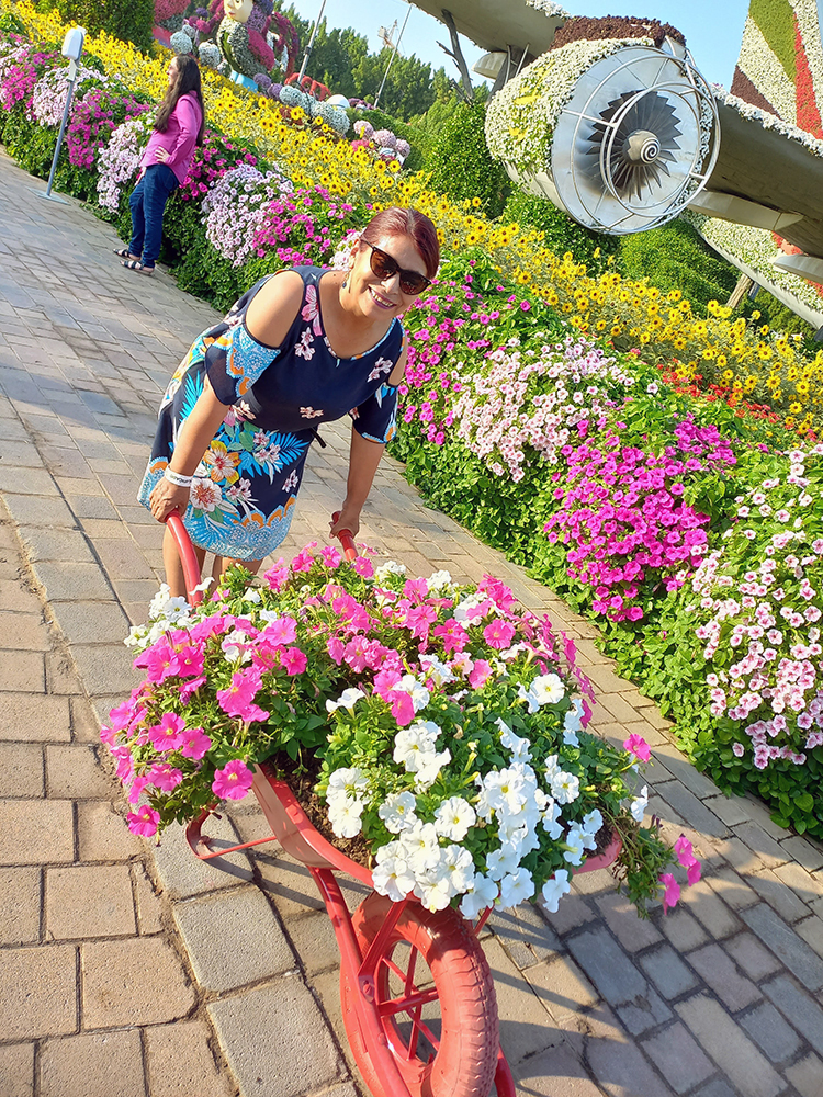 Dubai Miracle Garden - Viaje Internacional Dubai 2021